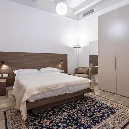 Old Theatre - Tremiti Валетта